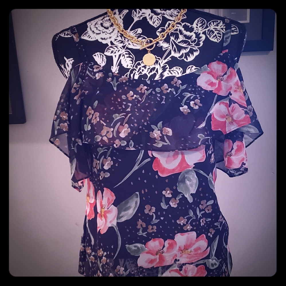 CAbi floral tank with a frilly top